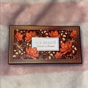 ace beaute bronzed in paradise